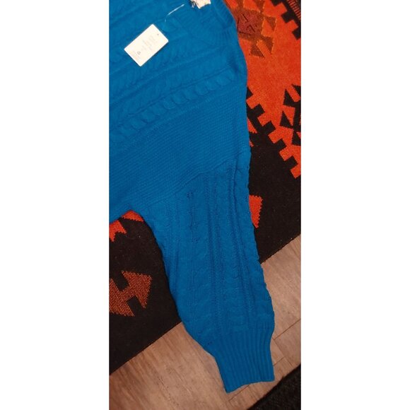 NEW HIPPIE ROSE Women's Oversized Cropped Cobalt Blue Cable Knit Sweater. XL - Picture 3 of 11